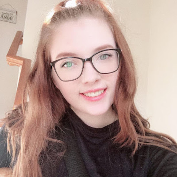 Meet your Posher, Caleigh - Picture 1 of 1